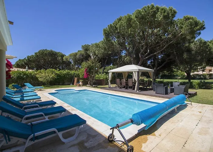 Popa Willa Quarteira