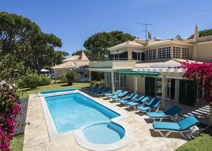 Willa Popa Quarteira